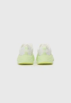 Trainers - Silver-coloured/light Green -Mode Kleidung 0da2892a71ae40ee8ca83a3a6ceeb587