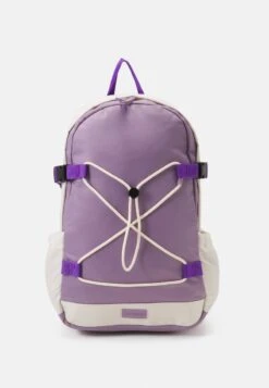 Even&Odd Tagesrucksack - Lilac -Mode Kleidung 16f396e4d98d4d11895b77e6e04fca42 1