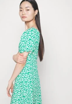 Blusenkleid - Green/white -Mode Kleidung 1b5d757c0ef74ca18eb0abc33e648ee3