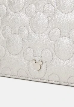 Even&Odd DISNEY MICKEY MOUSE - Clutch - Silver-coloured -Mode Kleidung 1ebfd7d3b93442fab940496fa25da4bd