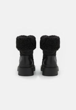 WINTER BOOT - Stiefelette - Black -Mode Kleidung 2cdf6290c5614808a6e3c0ba56e8146a