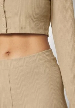 Shorts - Beige -Mode Kleidung 44b7c5e323664e71810e30277ad6e22f