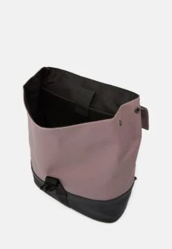 Even&Odd WATERPROOF RUCKSACK - Tagesrucksack - 802 - Black -Mode Kleidung 44dcdb9abc8d4418b834dfddb754d7c5