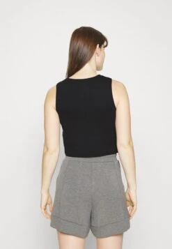 MUSCLE TANK - Top - Black -Mode Kleidung 474dd6cb372f488695f2383925e59916