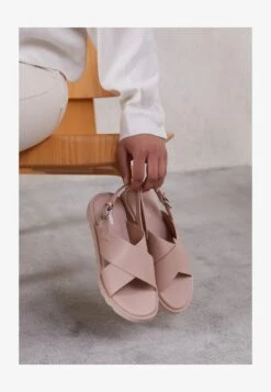 Even&Odd Plateausandalette - Beige -Mode Kleidung 535f2977ccdc42c597352a302ca97e4a