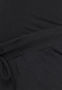 Shorts - Black - Mottled Grey -Mode Kleidung 5bf49599104a4aefbd2193d0b0924e00