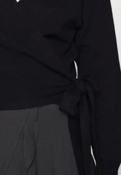 Strickjacke - Black -Mode Kleidung 5e97a004629646978efdf8297c15810b