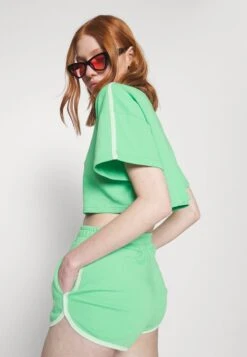 Even&Odd Trainingsanzug - Green/white -Mode Kleidung 5f1f696b78a74747bcf9d8390c96f8f5