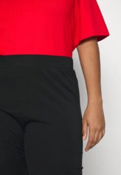 2 PACK - Shorts - Black -Mode Kleidung 6b898812590540d78e5ca04d7e20bd90