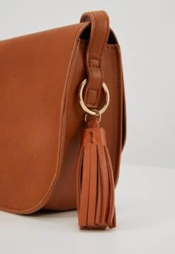 Even&Odd Umhängetasche - Cognac -Mode Kleidung 75926be8c75948ab82c0a244a685cac5
