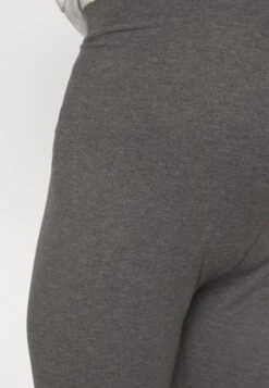 2 PACK - Shorts - Black/mottled Dark Grey -Mode Kleidung 7b39eb9d93c2471db37921795b00518a