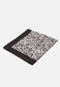 Even&Odd Tuch - Black -Mode Kleidung 7cdc14ac165449ddb14aae47dfadaaa0 1