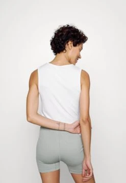 Top - Off-white -Mode Kleidung 7e3c4444f2f94154b3e5ab06f132af3b