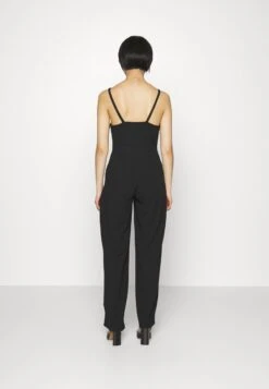 Jumpsuit - Black -Mode Kleidung 813bf37b006c47d1a9cb20e926e91ec9