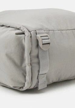 Even&Odd Sporttasche - Grey -Mode Kleidung 87710ff438af4636b3c9d72b1fdc0735