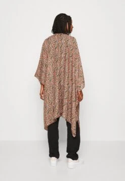 Even&Odd Leichte Jacke - Red -Mode Kleidung 8db7c20118964b33b3af20a46855d6ec