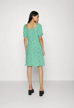 Even&Odd Freizeitkleid - Green/white -Mode Kleidung 9385cf4347cd428686bc0b3f62cb54c7