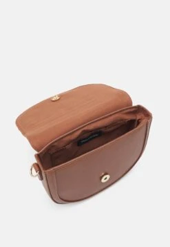 Even&Odd Umhängetasche - Brown -Mode Kleidung 9e8c614ba0b34502ad523bbc3e394641