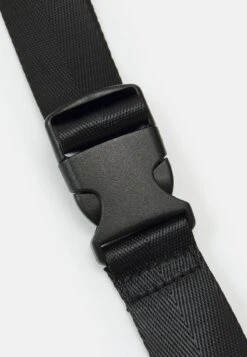 Even&Odd Gürteltasche - Black -Mode Kleidung a21b355345fd4ea28c2a4e9d87ef9d61