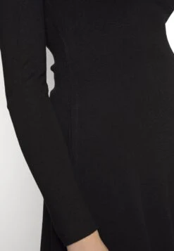 Even&Odd ECKIGER AUSSCHNITT MINI STRICKKLEID - Strickkleid - Black -Mode Kleidung b53c3243d575435fa9d66c907b2972e1