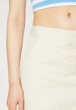 Even&Odd Shorts - Off-white -Mode Kleidung b69a5c7d97d04d668f24a70da88b9655