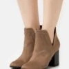 Ankle Boot - Taupe