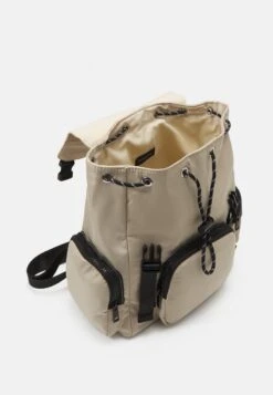 Even&Odd Tagesrucksack - Beige -Mode Kleidung e9bd660c72444ff98f73a079d99326a5