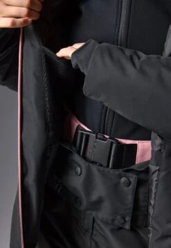 SKI JACKET WITH DETACHABLE FUR HOOD - Ski Jacket - Black/light Pink -Mode Kleidung ee4f8fd169cd45808e16b364f1f93f02