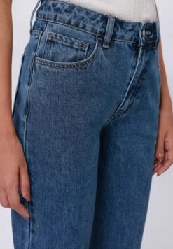 Relaxed Fit Jeans - Light-blue Denim -Mode Kleidung f0692e2d54e64035976aa52f76e4323e