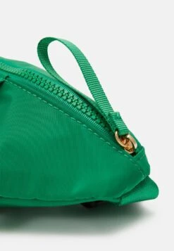 Even&Odd Gürteltasche - Green 10 Even&Odd Gürteltasche - Green -Mode Kleidung f8866440d3e045d7b5a87bb1632ab0ae