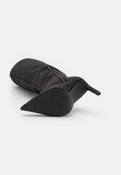 Even&Odd Stiefel - Black -Mode Kleidung f8ca9af5f55b41d6b731aa6cd46d4a52