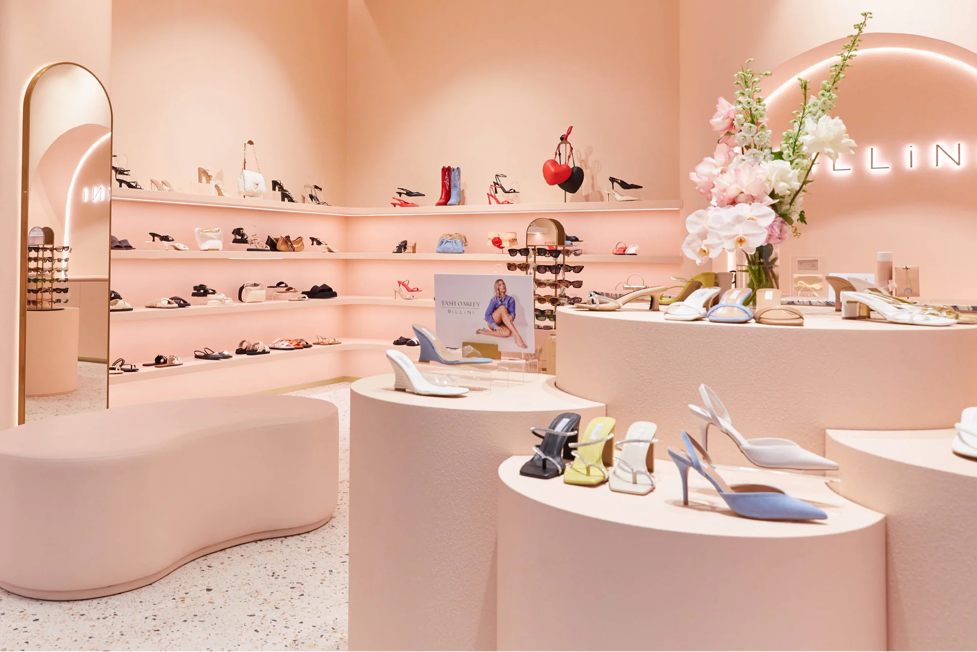 Titelseite -Mode Kleidung STORE 926X618 1